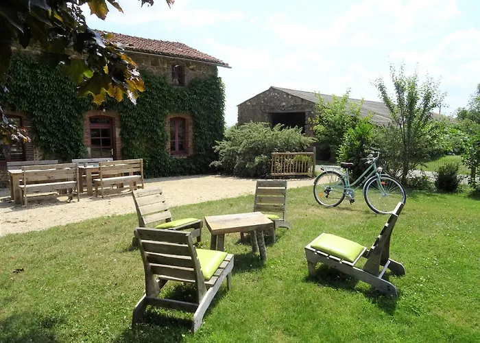 Terre Et Eau Sevremont Feriehus *